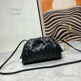 Picture of Bottega Veneta Lady Handbags _SKUfw152378220fw